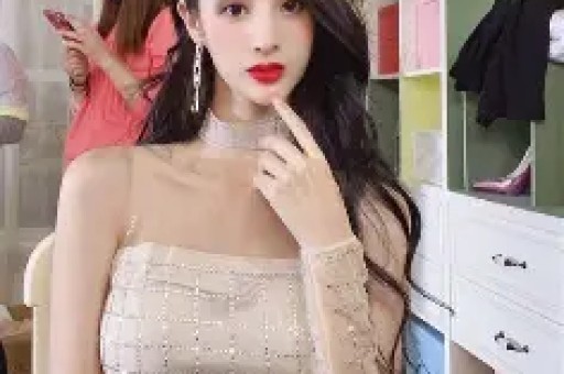 炸裂！司晓迪凌晨甩黑色吊带美照评论区从吃瓜到吐槽吵翻了天